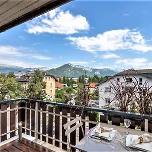 https://le-golden-green-proche-du-centre-ville-annecy.hotels-rhonealpes.com